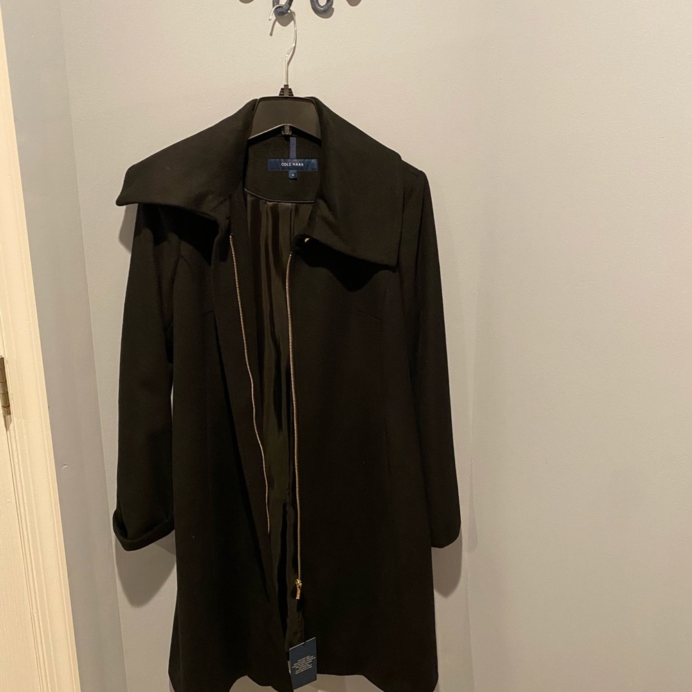 Cole Haan Black Wool & Rabbit Blend Coat StandUp Colar Blue piping detail inside - Picture 3 of 11